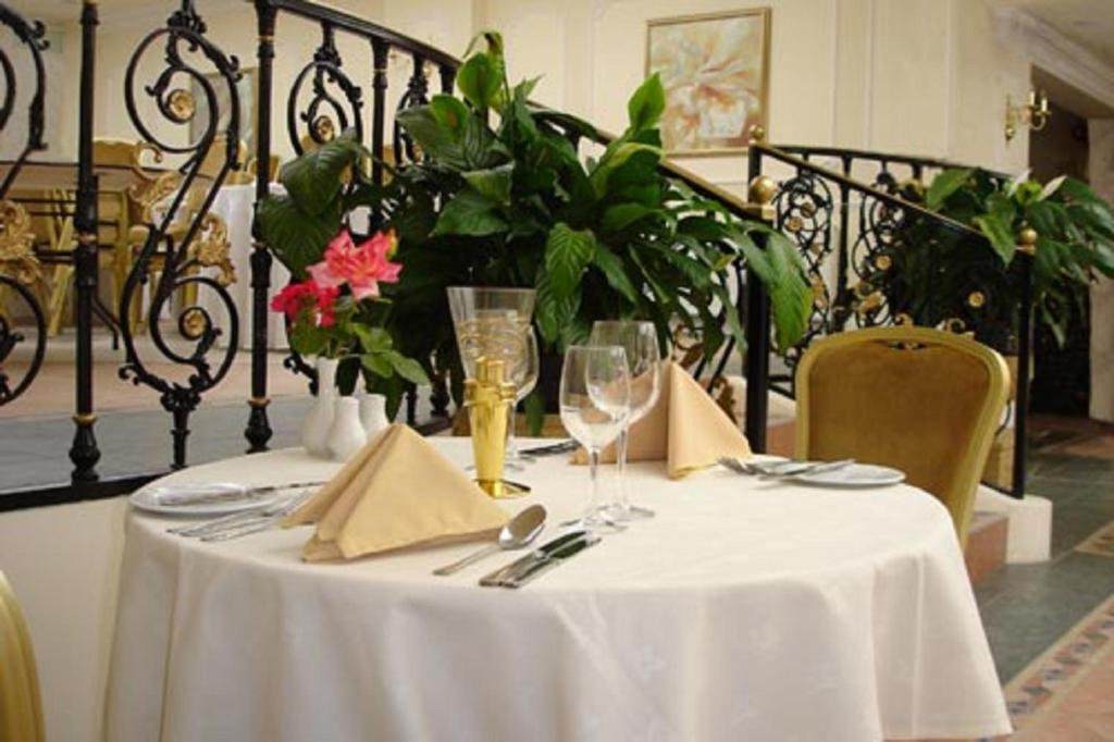 Ardmore House Hotel St Albans Экстерьер фото